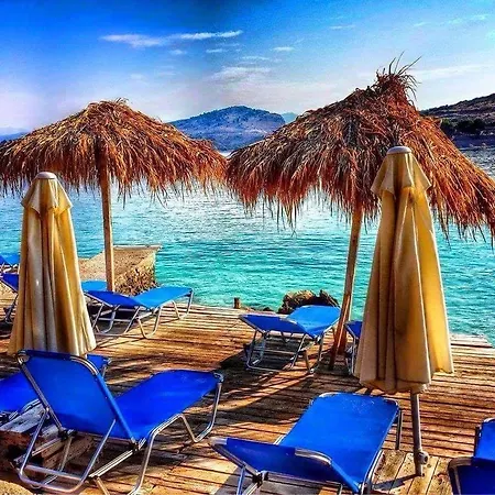 Holiday Minaj Ksamil